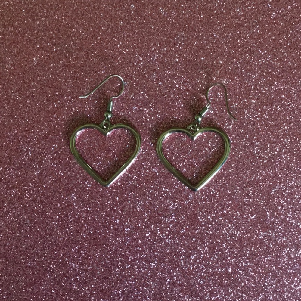 🥰New!  Silver Heart Earrings